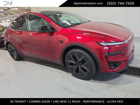 Used 2026 Tesla Model Y Performance image 3