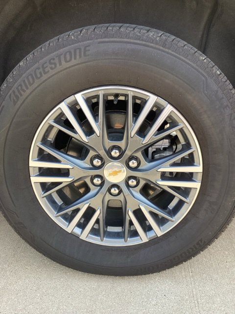 Used 2025 Chevrolet Traverse LT AWD/4WD image 6