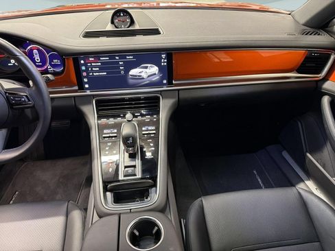 Certified 2022 Porsche Panamera image 17