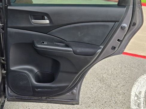 Used 2015 Honda CR-V LX image 26