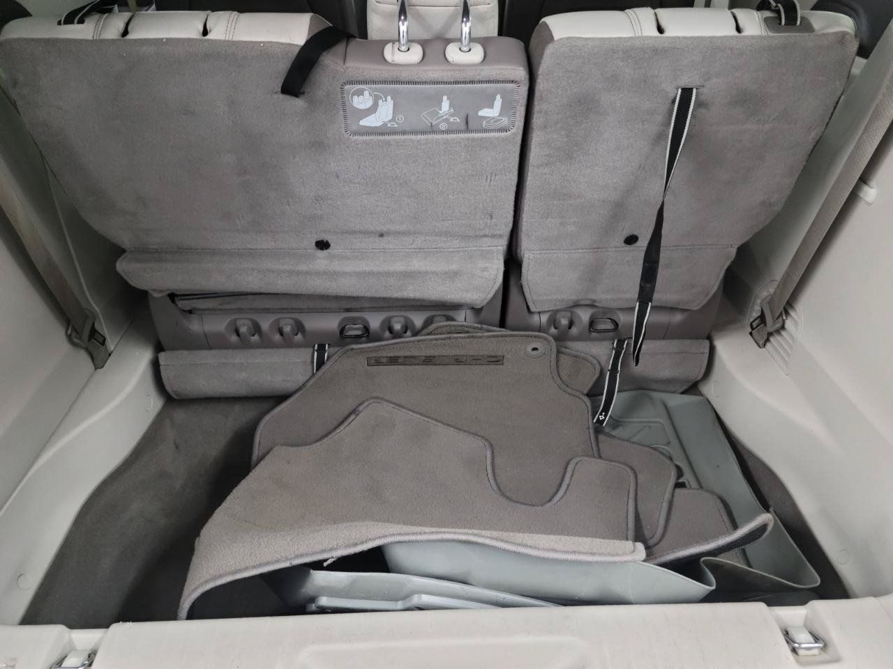 Used 2017 Chrysler Pacifica Touring-L FWD image 28
