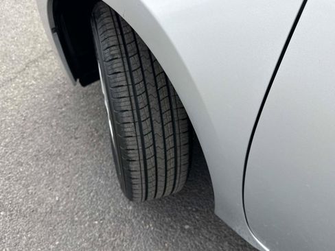 Used 2015 Toyota Corolla L FWD image 8