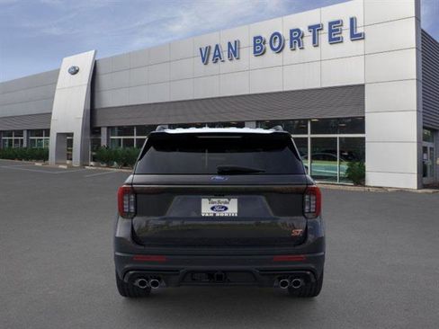 New 2026 Ford Explorer ST image 28