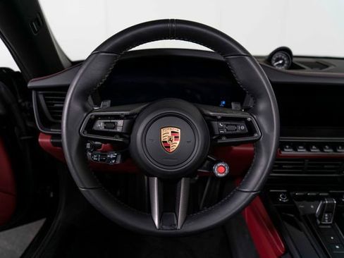Used 2025 Porsche 911 Carrera 4 GTS image 17