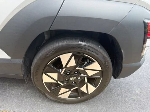 Used 2024 Hyundai Kona SEL FWD image 6