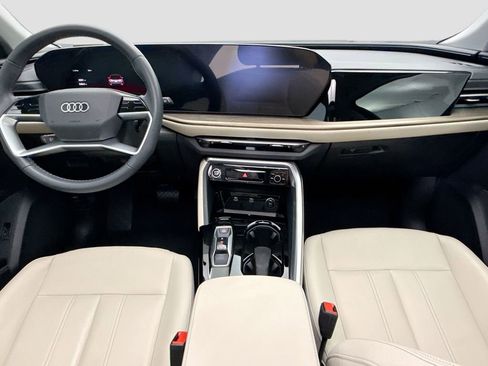 Certified 2025 Audi Q5 Premium AWD/4WD image 13