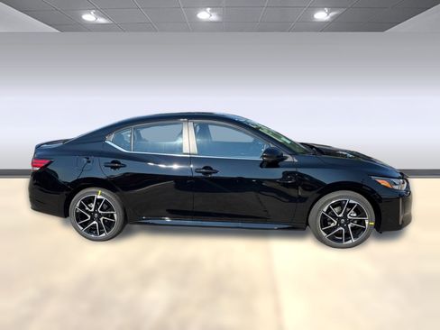 New 2025 Nissan Sentra SR w/ SR Premium Package image 8