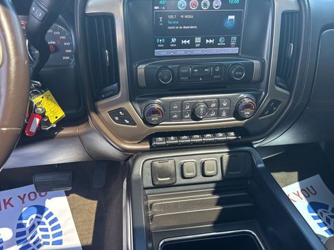 Used 2018 GMC Sierra 1500 Denali w/ Denali Ultimate Package AWD/4WD image 19