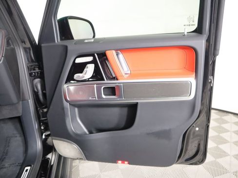 Used 2025 Mercedes-Benz G 550 image 26