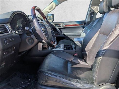 Used 2016 Lexus GX 460 image 16