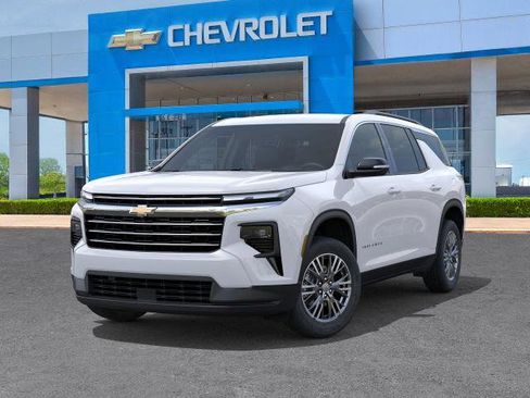 New 2026 Chevrolet Traverse LT w/ Driver Confidence Package image 33