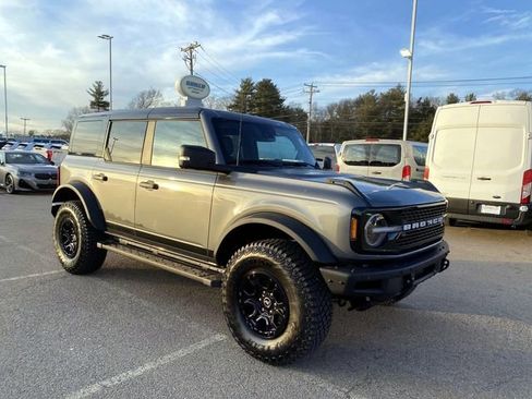 Used 2024 Ford Bronco Wildtrak AWD/4WD image 1