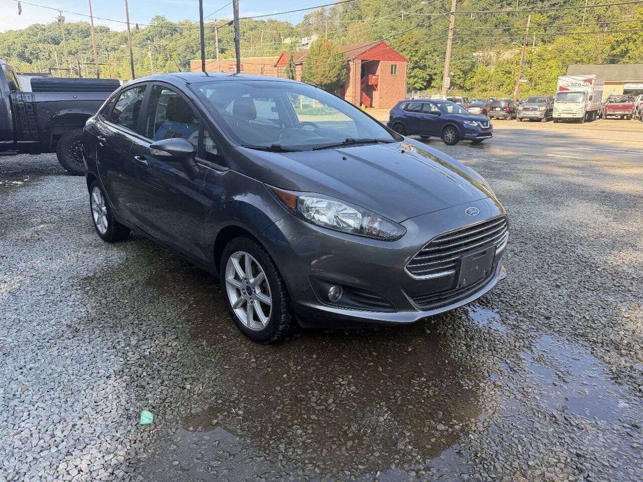 Used 2016 Ford Fiesta SE w/ Equipment Group 201A FWD image 6
