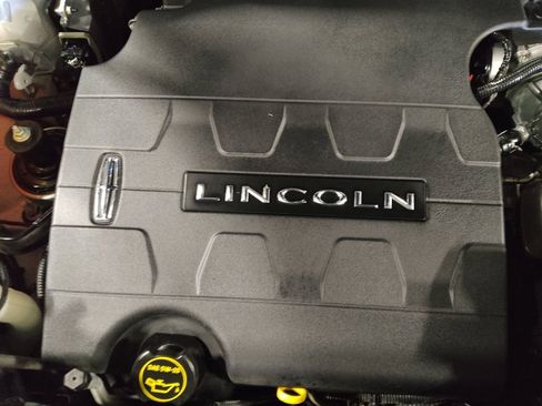 Used 2017 Lincoln MKX Reserve w/ Luxury Package image 30