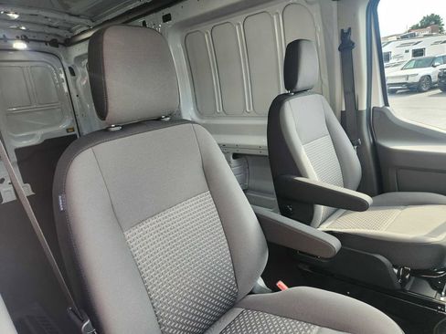 Used 2025 Ford Transit 250 148 Medium Roof Extended AWD image 48