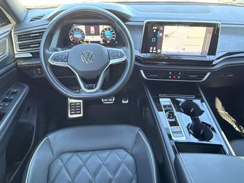 Used 2024 Volkswagen Atlas Cross Sport SEL Premium R-Line AWD/4WD image 23