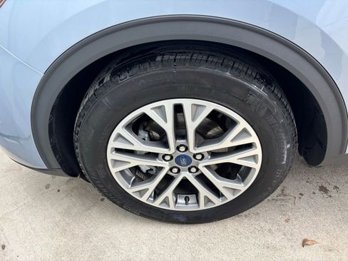 Used 2022 Ford Escape SEL image 7