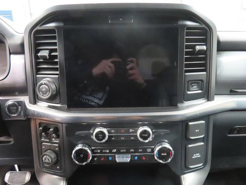 Used 2025 Ford F150 Lariat AWD/4WD image 55