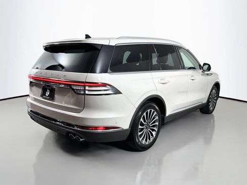 Used 2023 Lincoln Aviator Reserve w/ Equipment Group 201A RWD image 5