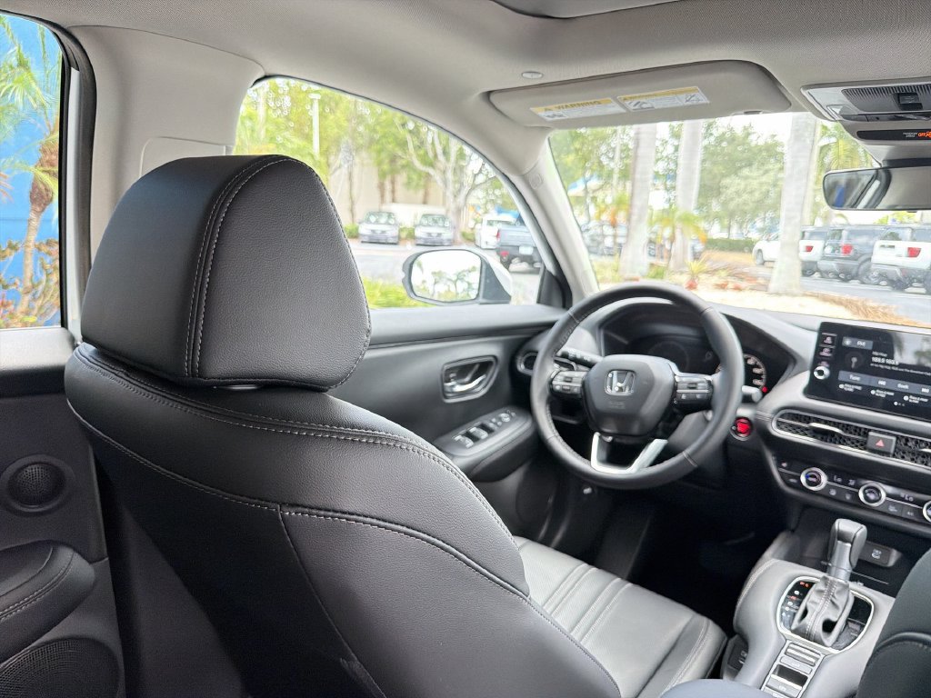 New 2027 Honda HR-V EX-L image 17