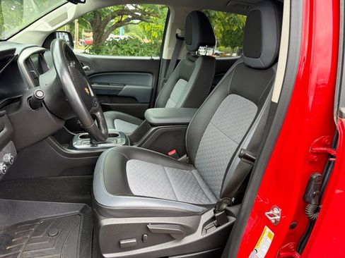 Used 2015 Chevrolet Colorado Z71 AWD/4WD image 8