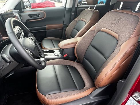 Used 2025 Ford Bronco Sport Outer Banks image 11