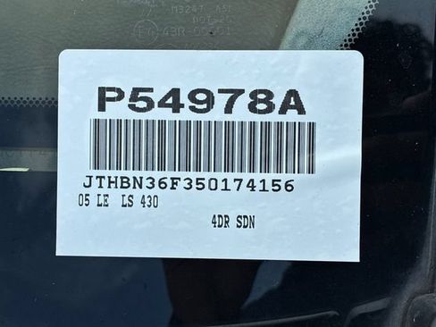 Used 2005 Lexus LS 430 RWD image 31