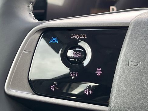 New 2026 Nissan Leaf Platinum+ FWD image 10