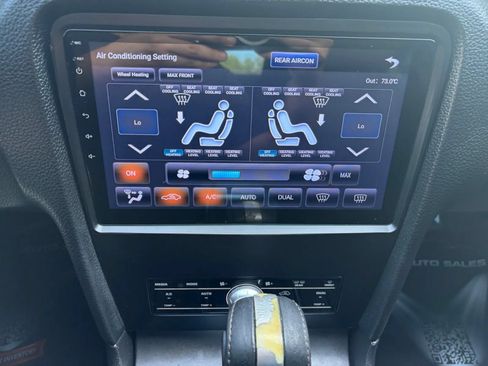 Used 2013 Ford Mustang Coupe RWD image 22