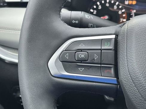 Used 2023 Jeep Compass Limited image 26