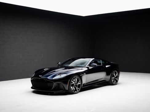 Used 2019 Aston Martin DBS Superleggera image 4