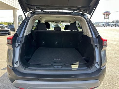 Used 2021 Nissan Rogue SV FWD image 26