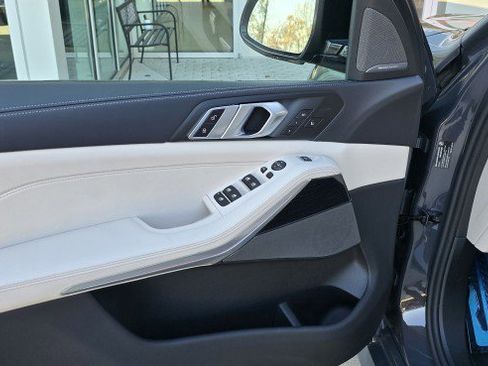 Certified 2025 BMW X5 M60i w/ Executive Package image 12