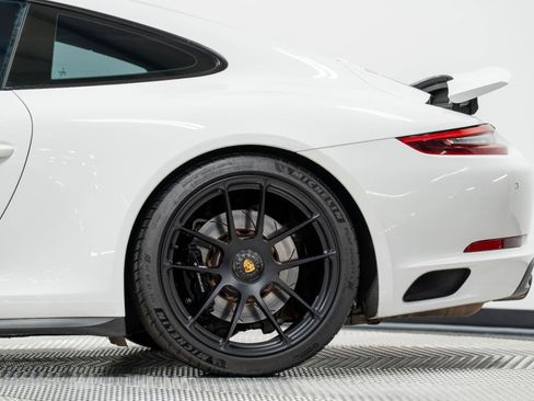 Used 2018 Porsche 911 Carrera GTS image 10