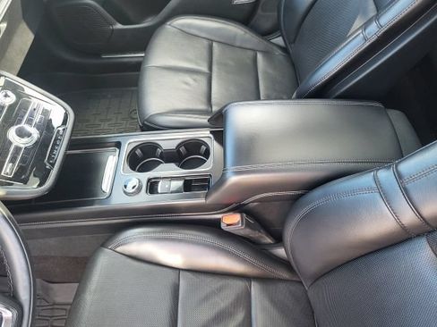 Used 2022 Lincoln Corsair AWD w/ Premium Package image 31
