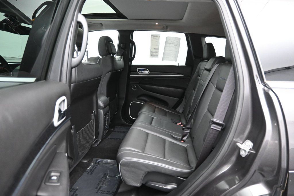 Used 2020 Jeep Grand Cherokee Summit w/ Platinum Series Group AWD/4WD image 26