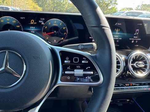 Certified 2023 Mercedes-Benz GLB 250 image 12