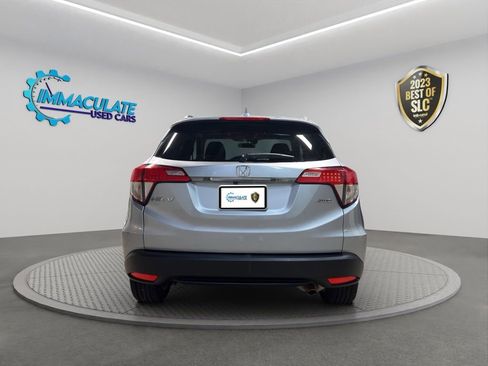 Used 2022 Honda HR-V EX image 4