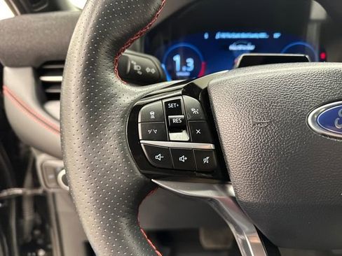 Used 2025 Ford Explorer ST-Line image 34