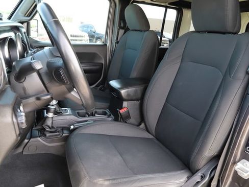 Used 2021 Jeep Wrangler Unlimited Sport AWD/4WD image 12