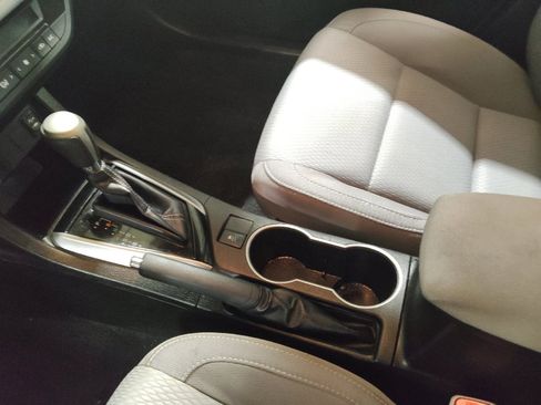 Used 2016 Toyota Corolla LE FWD image 26