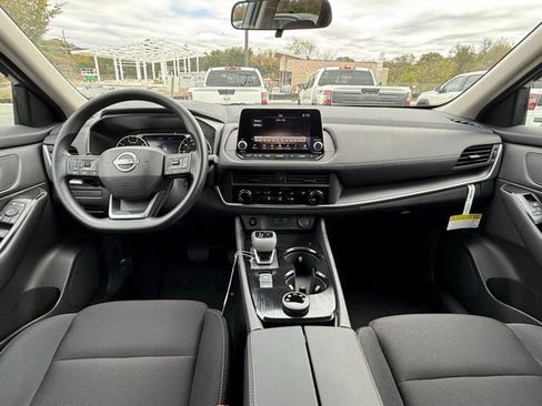 New 2026 Nissan Rogue S image 18