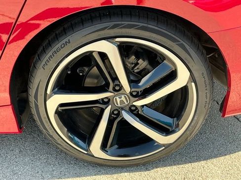 Used 2019 Honda Accord Sport image 5