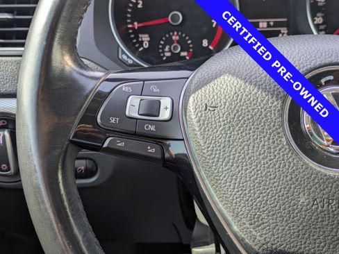 Used 2017 Volkswagen Jetta SE FWD image 23