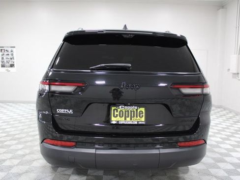 Used 2024 Jeep Grand Cherokee L Limited w/ Luxury Tech Group II AWD/4WD image 11