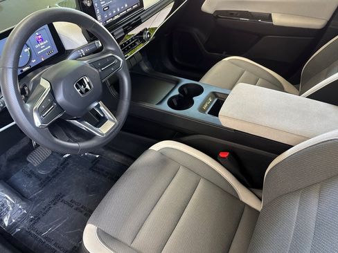 Used 2025 Honda Prologue Eco image 4