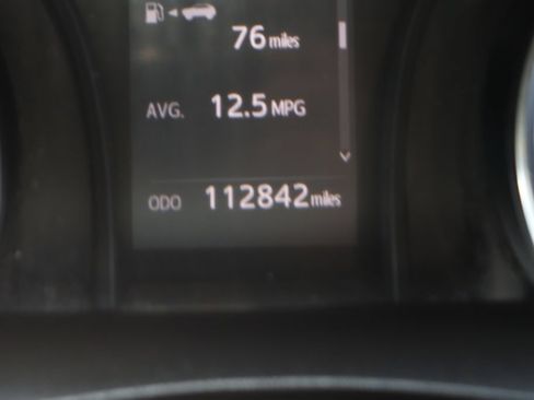 Used 2020 Toyota Camry SE FWD image 21