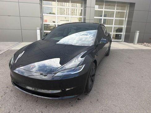Used 2025 Tesla Model 3 Long Range AWD/4WD image 2