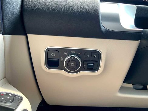 New 2025 Mercedes-Benz GLB 250 GLB 250 image 13