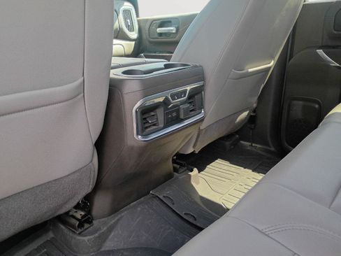 Used 2023 GMC Sierra 2500 SLT w/ SLT Convenience Package AWD/4WD image 11